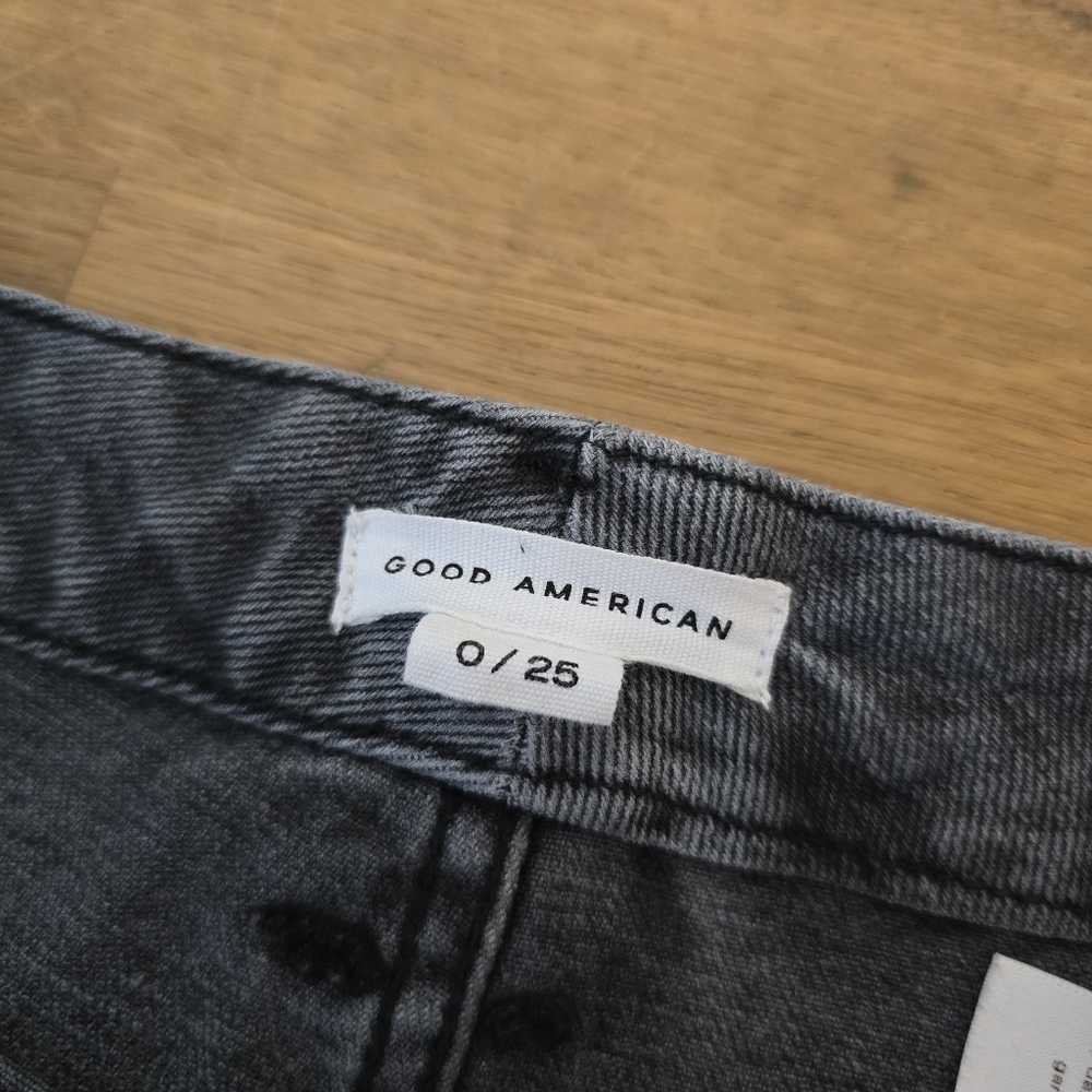 Good American Good Classic Raw Hem Jeans GCRH625TFT Size 0/25 - Picture 5 of 11